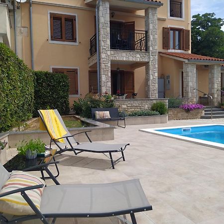 Villa Krasa Sea View Apartmants With Pool Ližnjan Екстериор снимка