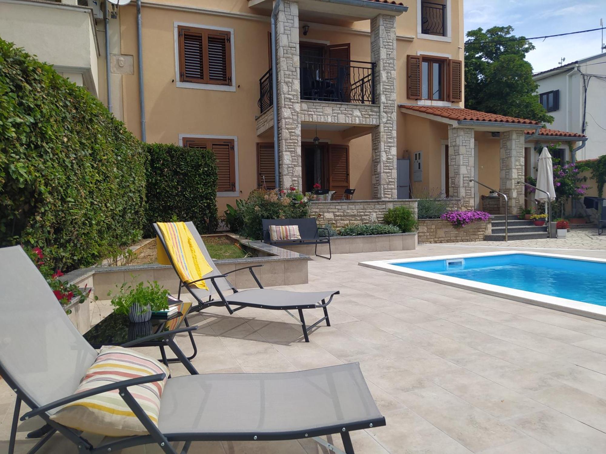 Villa Krasa Sea View Apartmants With Pool Ližnjan Екстериор снимка