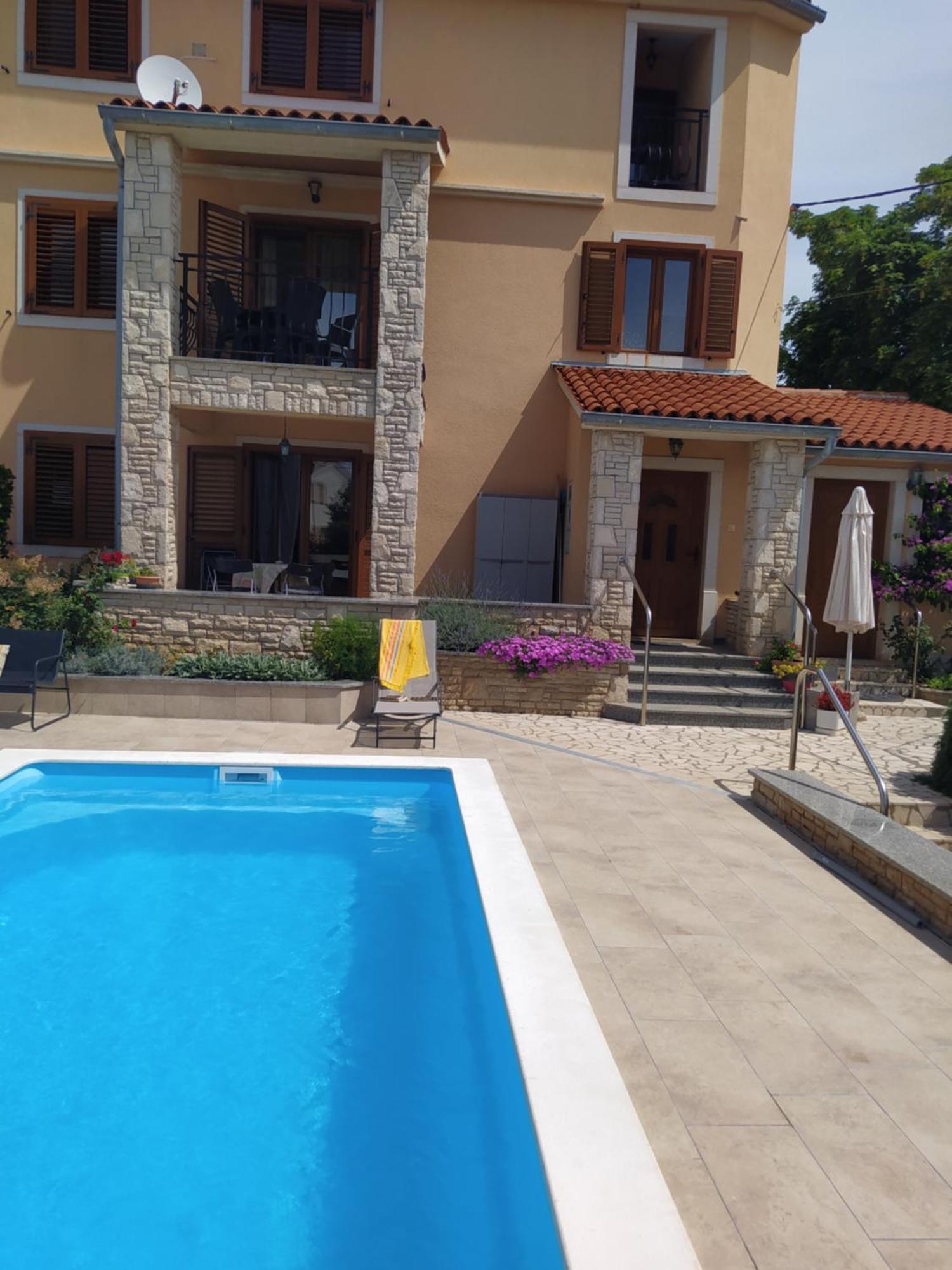 Villa Krasa Sea View Apartmants With Pool Ližnjan Екстериор снимка