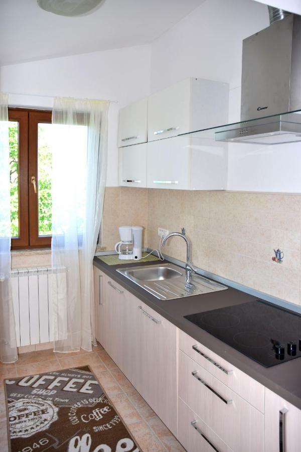 Villa Krasa Sea View Apartmants With Pool Ližnjan Екстериор снимка