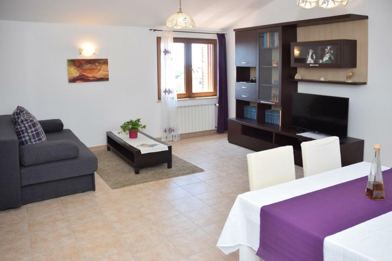 Villa Krasa Sea View Apartmants With Pool Ližnjan Екстериор снимка