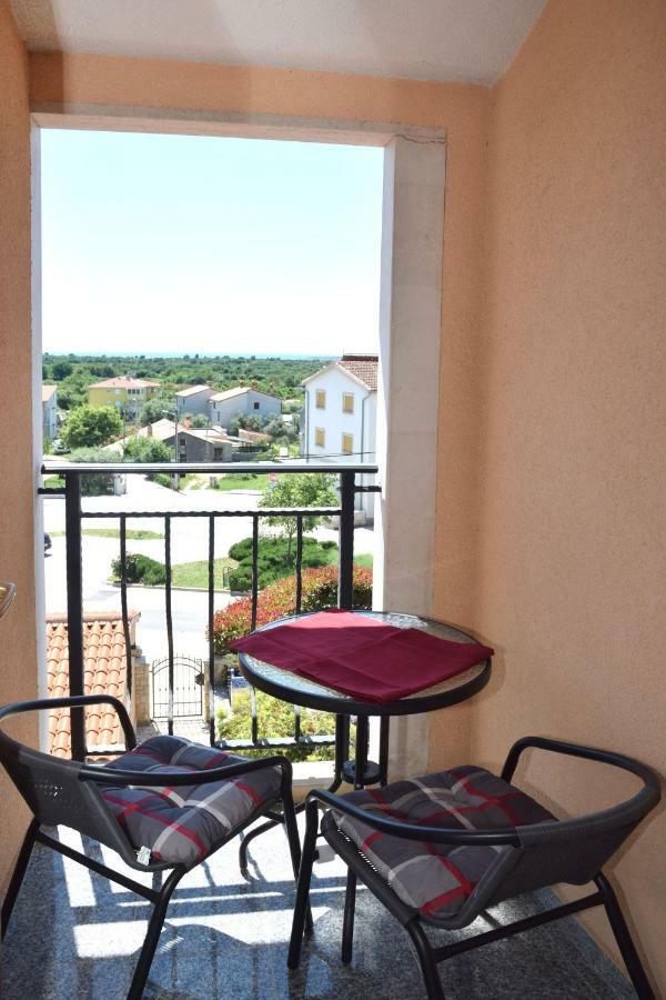 Villa Krasa Sea View Apartmants With Pool Ližnjan Екстериор снимка
