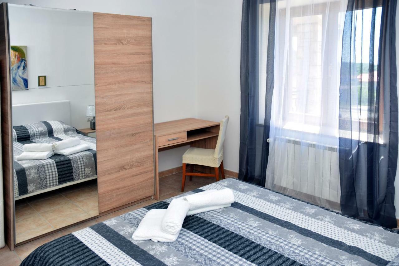 Villa Krasa Sea View Apartmants With Pool Ližnjan Екстериор снимка