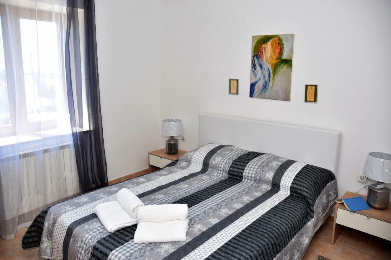 Villa Krasa Sea View Apartmants With Pool Ližnjan Екстериор снимка
